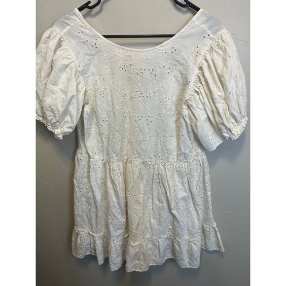 Sunday Best Aritzia White Eyelet Bubble Sleeve Peplum Girly Romantic Blouse XS - Picture 11 of 15